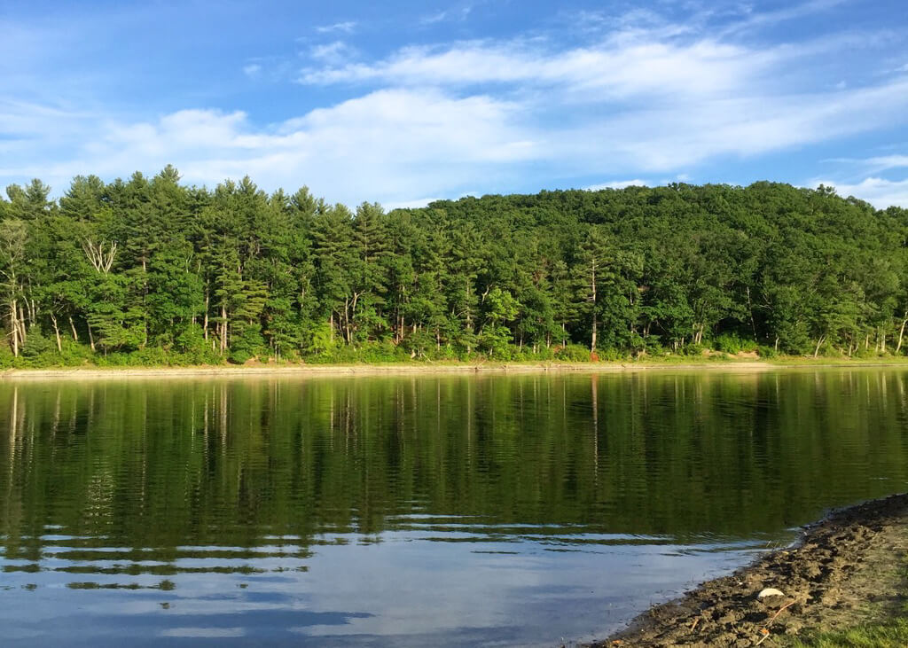 devens-ma_mirror-lake