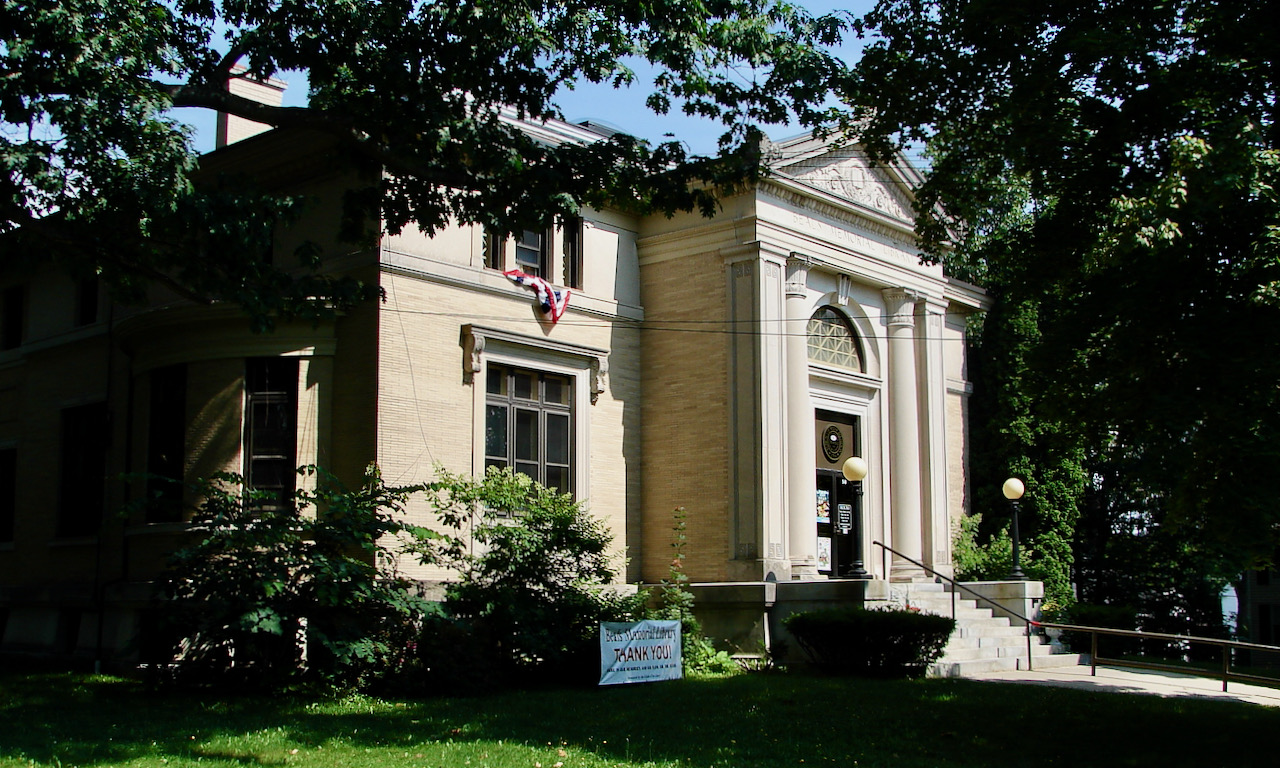 Beals Memorial Library | Freedom's Way National Heritage Area